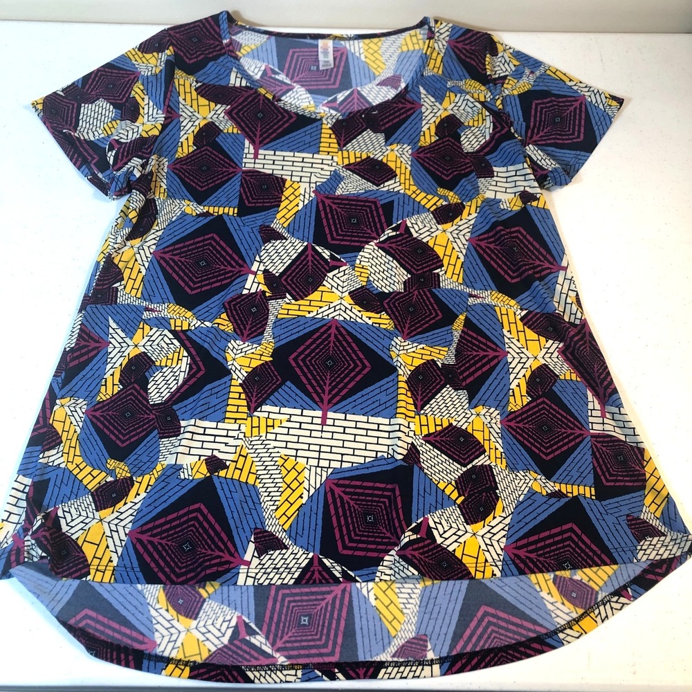 LuLaRoe‎ Classic Tee Womens Size Large Simply Comfortable T-Shirt Casual AOP